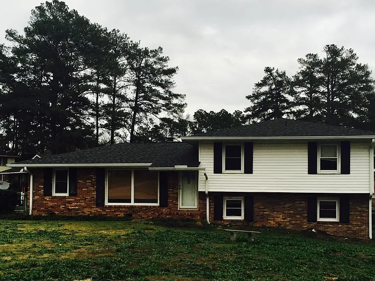 2312 Cadden Rd — Photo 1