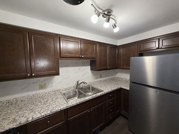 5th image of 2413 Calypso Rd #7