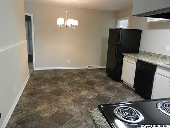5th image of 3402 Grassfort Dr SW