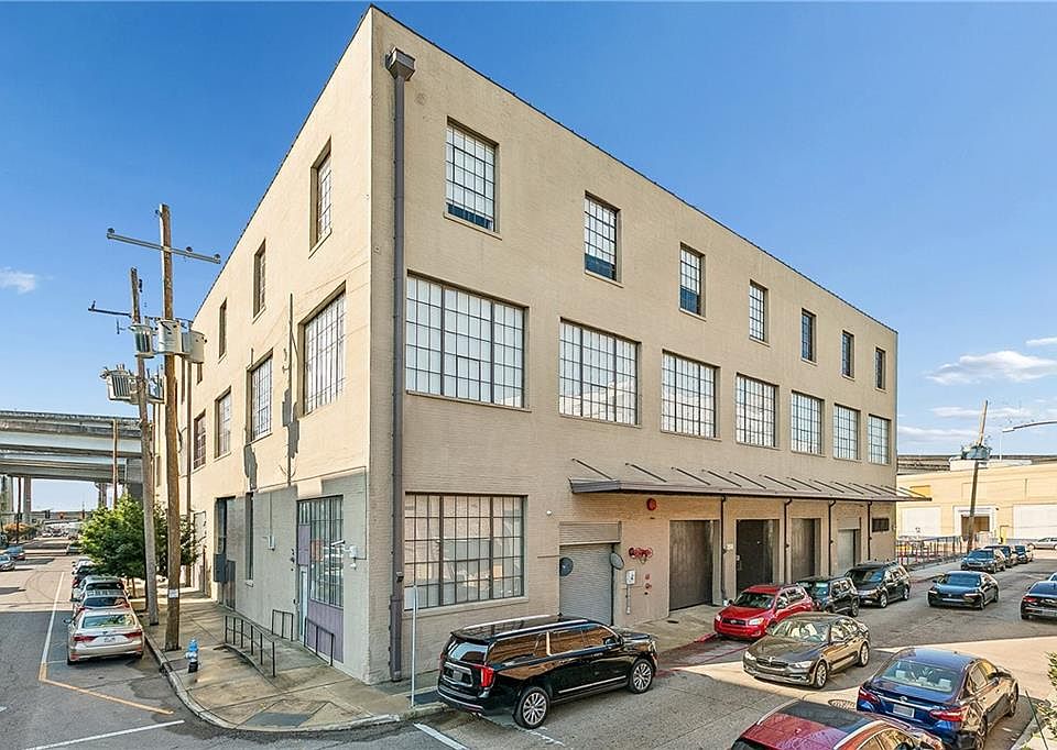 1st image of 610 John Churchill Chase St #L20