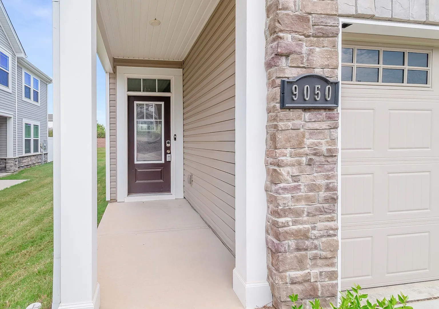 Modern Comfort, Effortless Living & Unbeatable Convenience in Northfield Crossing 3BR/2.5BA, 2 Ca... — Photo 4