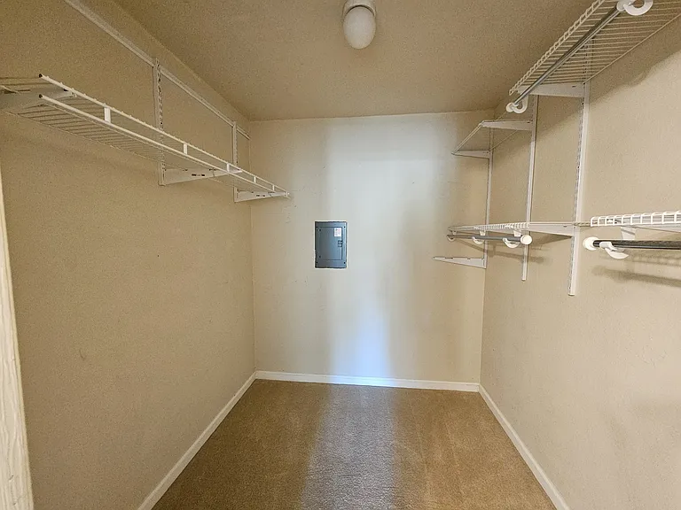 320 Vallejo Dr #10 — Photo 18