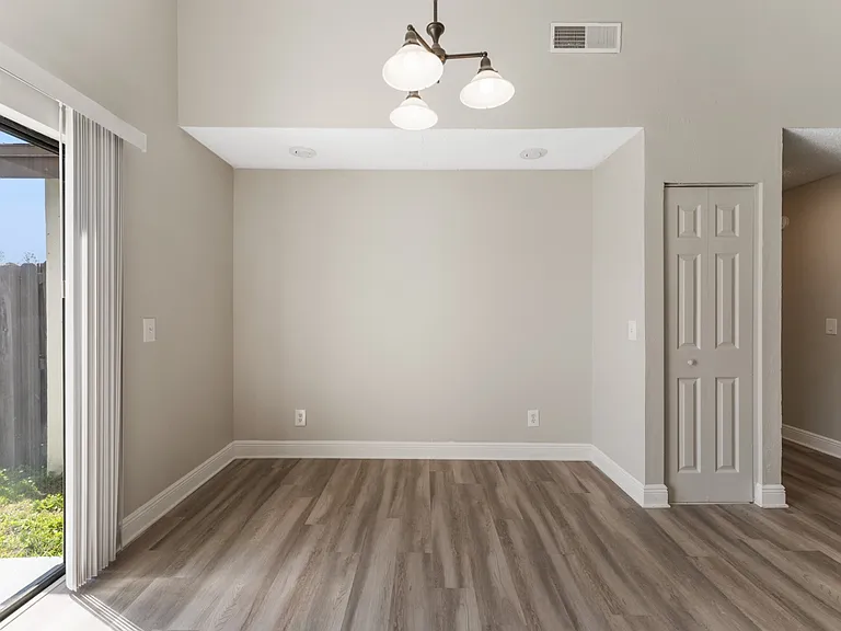 5201 Bellefield Dr — Photo 7