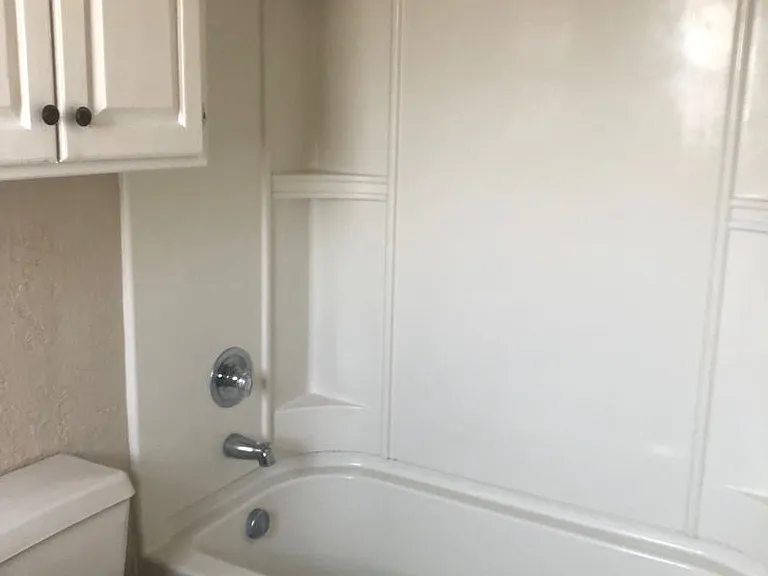 7401 Holyoke Trl — Photo 13