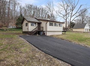 46 Lake Shore Dr N, Mahopac, NY 10541