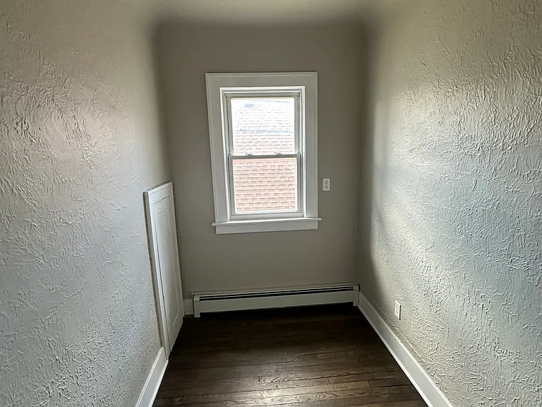 327 Liberty St #3 — Photo 9