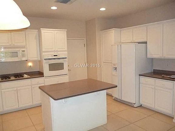 5th image of 2984 Friendship Hill Cir