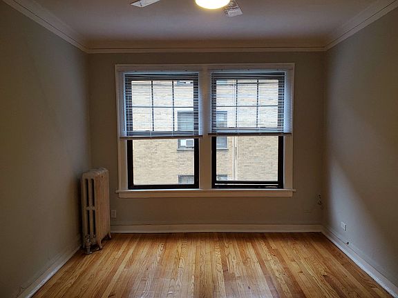 5th image of 931 W Oakdale Ave #935-W3