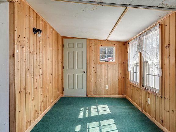 5th image of 103 Fourth Street