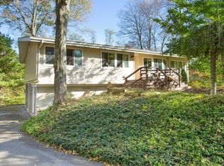 19 Carpenter Rd, Hopewell Junction, NY 12533
