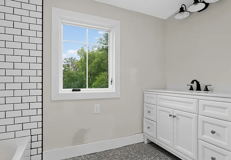 7818 Leland Rd — Photo 31
