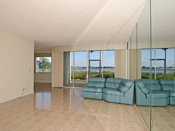 3rd image of 12354 NW Harbour Ridge Blvd #3-5