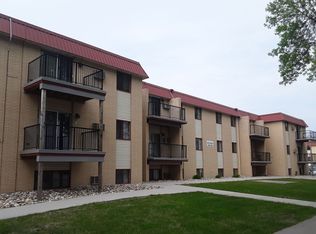 1122 27th Ave S, Moorhead, MN 56560