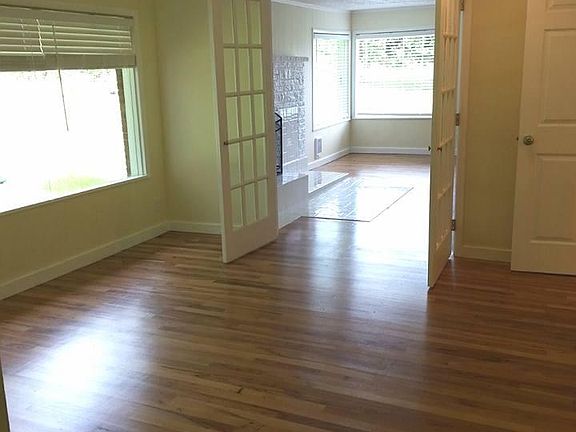 5th image of 1212 W 12th St