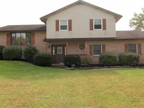 428 Eden Ct, Bath, PA 18014