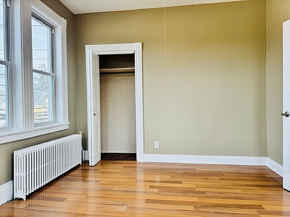 3rd image of 42 Bennett Ave Unit 2