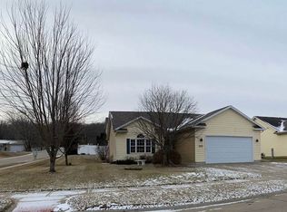 904 5th Ave W, Andalusia, IL 61232