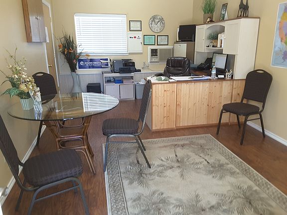 3rd image of 155 Knoll Terrace Dr