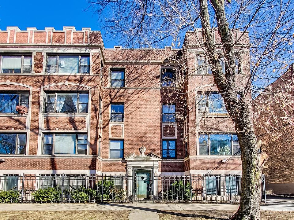 1st image of 6827 N Greenview Ave APT G