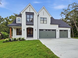 6821 Lakeshore Dr, Chattanooga, TN 37416