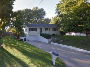 2006 Rhonda Rd, Excelsior Springs, MO 64024