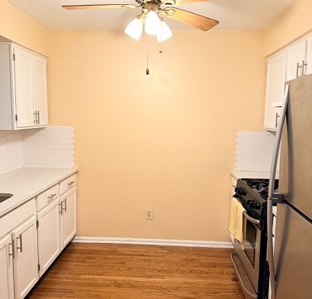 3rd image of 64 Dayton Ct #205