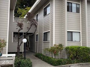 25 Plum Tree Ln APT 10, San Rafael, CA 94901