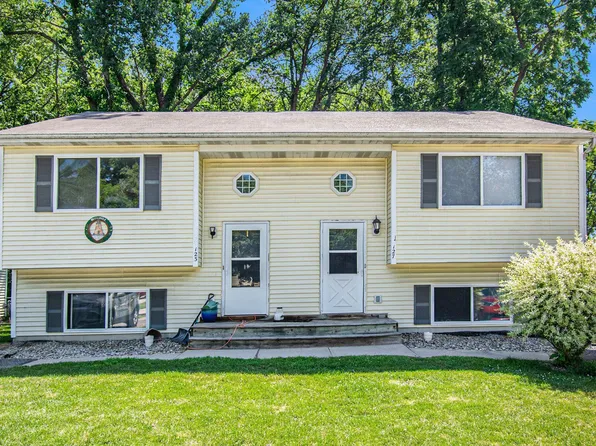 112-116 Roosevelt St, Chesterton, IN 46304