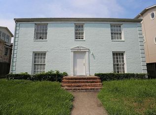 2718 Wroxton Rd, Houston, TX 77005