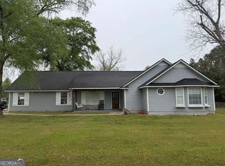 2901 Pleasant Dr, Nashville, GA 31639