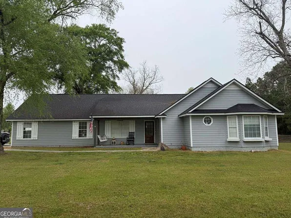 2901 Pleasant Dr, Nashville, GA 31639