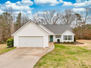 519 Stoney Creek Dr, Winder, GA 30680