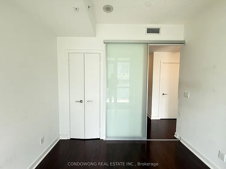 30 Nelson St #1504 — Photo 9