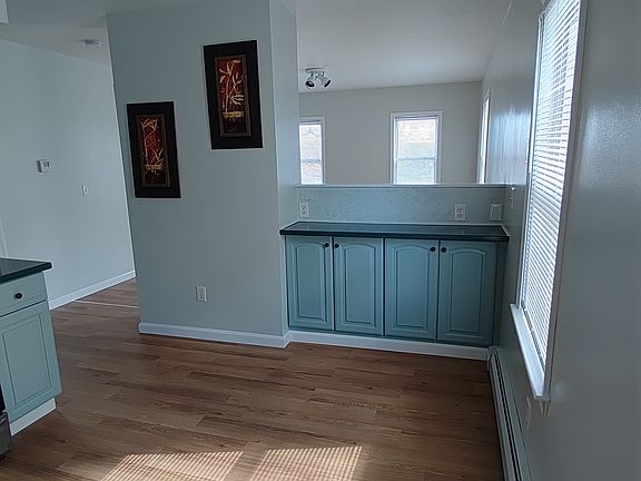 3rd image of 3 Abbott St #2