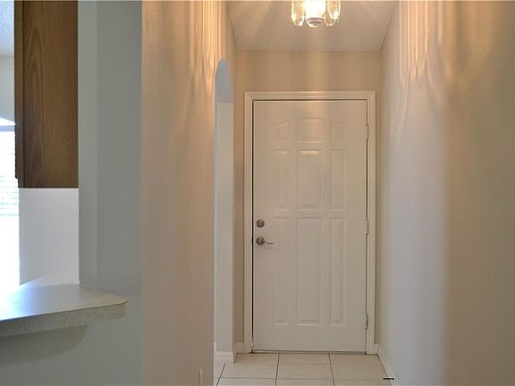 5th image of 1406 Lake Lindley Dr N