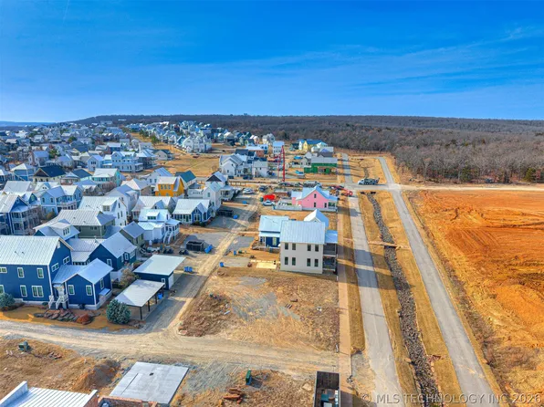 74 Boulevard Carlton Lndg, Eufaula, OK 74432