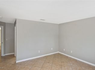 5321-5323 28th St SW, Lehigh Acres, FL 33973