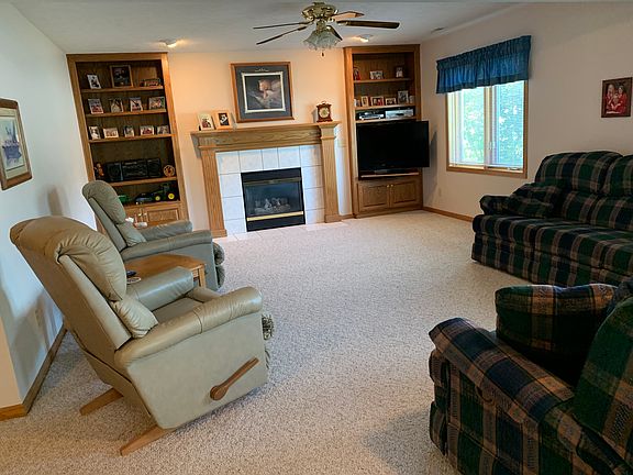 2nd image of 7000 Beaver Hollow Cir
