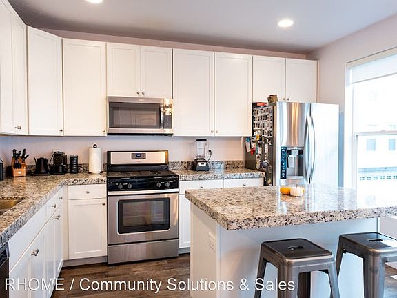 5th image of 1285 W Winchester St Unit 9