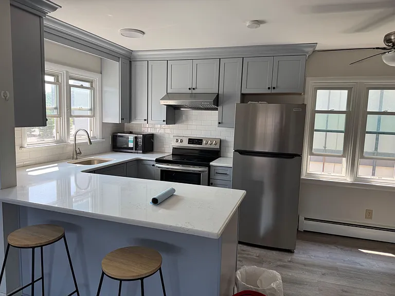 1204 Western Ave #1 — Photo 1