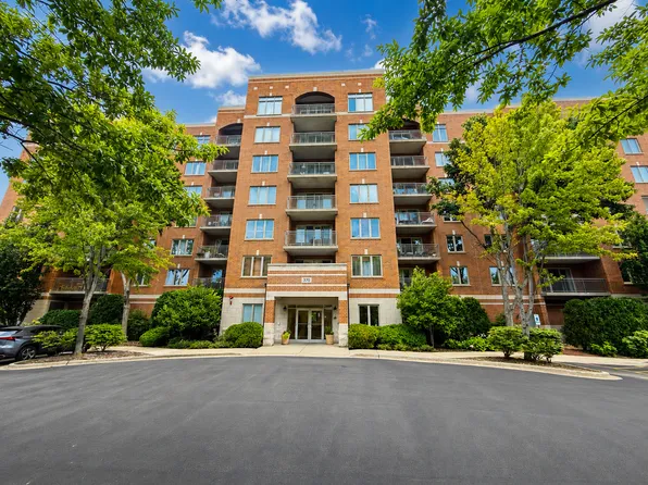 370 S Western Ave APT 707, Des Plaines, IL 60016