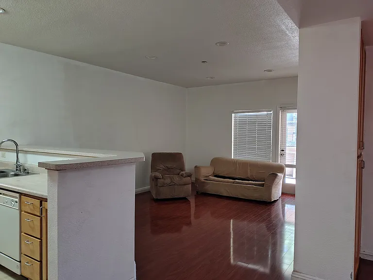 2177 Alum Rock Ave — Photo 41