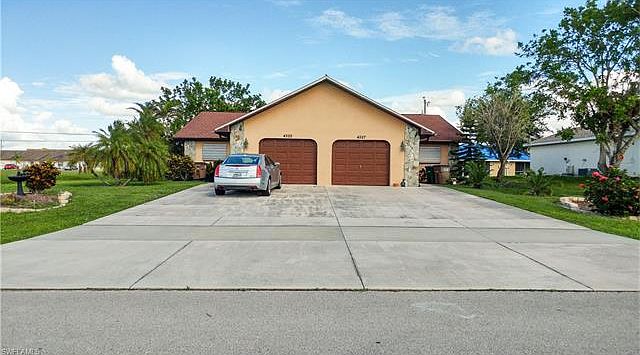 1st image of 4525/4527 SW 9th Ave