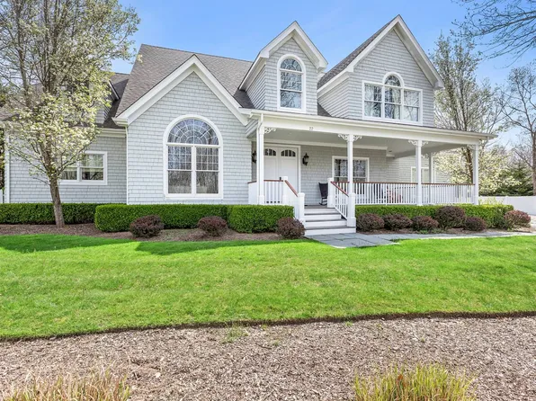 22 Cove Neck Ln, Southampton, NY 11968