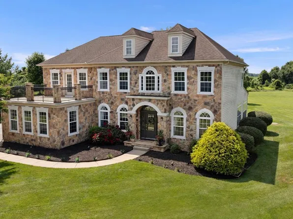 711 Sloop Ct, Newark, DE 19702