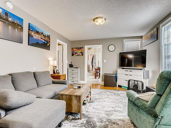 5th image of 634 19th Ave NE