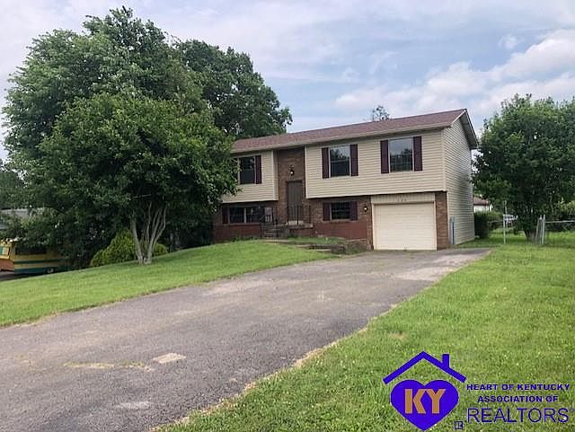 1st image of 120 Meadowlake Dr