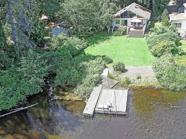 13806 W Lake Kathleen Drive SE, Renton, WA 98059