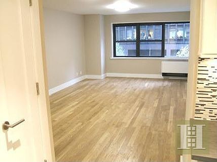 2nd image of 301 E 47th St APT 14G