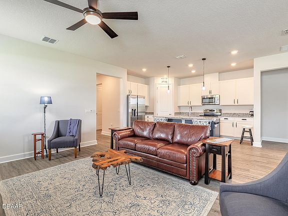 5th image of 1094 River Falls Cir